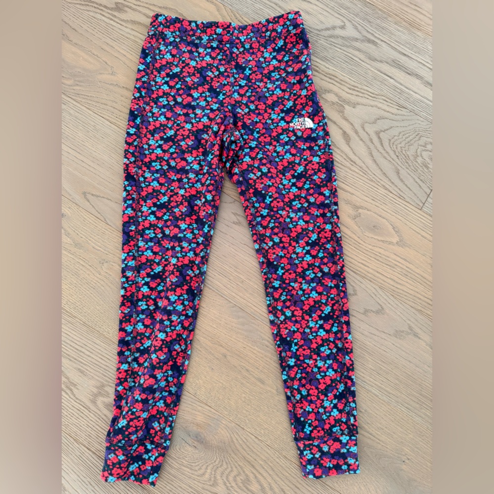 The North Face
Multicolor Girls Floral Glacier Fleece Pants size 10/12